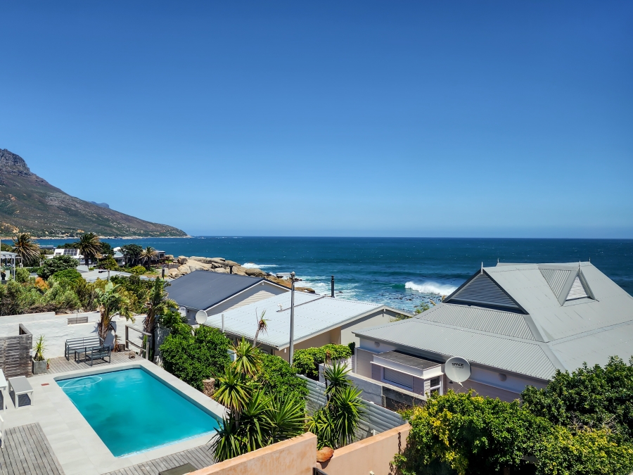 3 Bedroom Property for Sale in Bakoven Western Cape